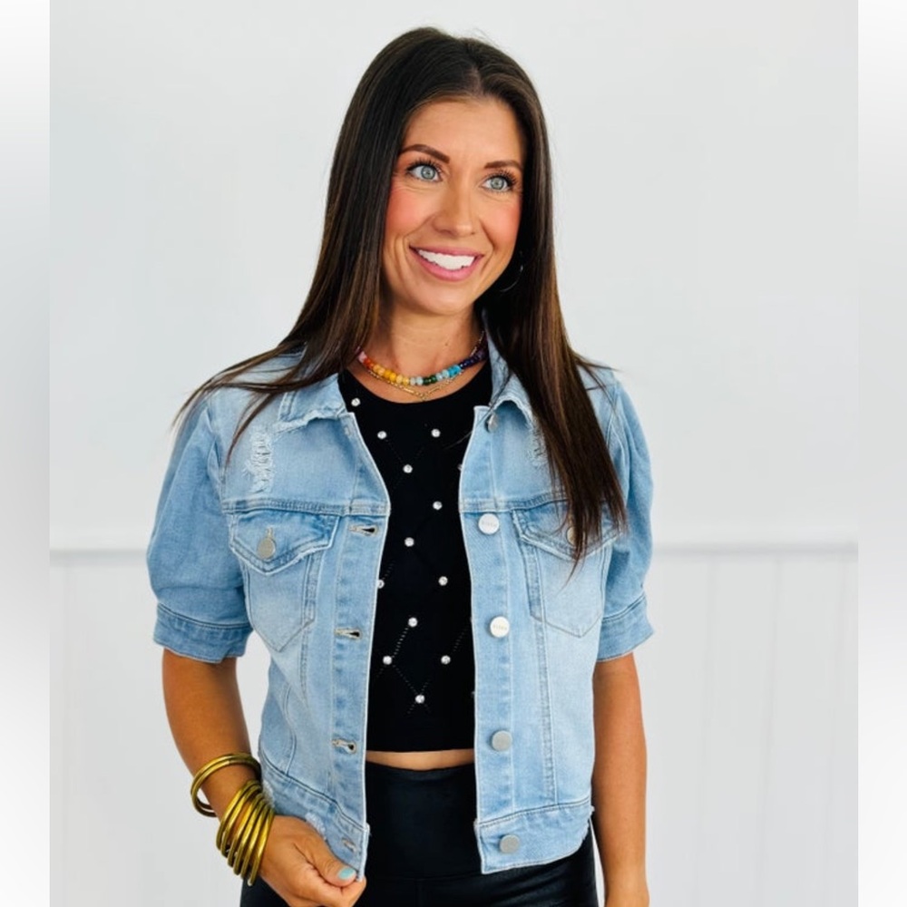 NWT Risen light denim jacket - small